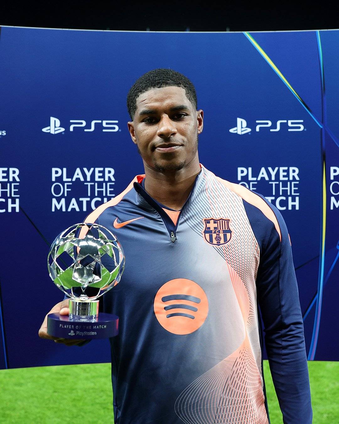 开云体育2026-那不勒斯鏖战瑞士，拉什福德惊艳四座  第2张